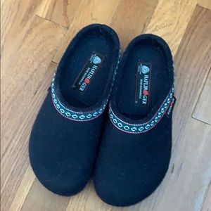 Haflinger wool women’s clog size 36 navy